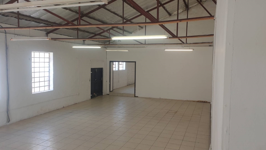 To Let Commercial Property for Rent in Salt River Western Cape
